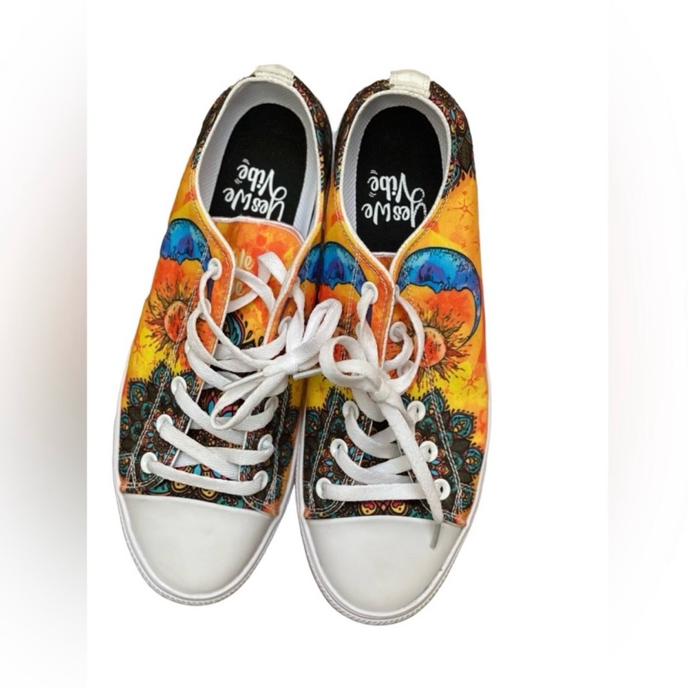 NWOB Yes we vibe SUN AND MOON ORANGE NIGHT unisex Tennis shoes Size 10 M. 11.5 W